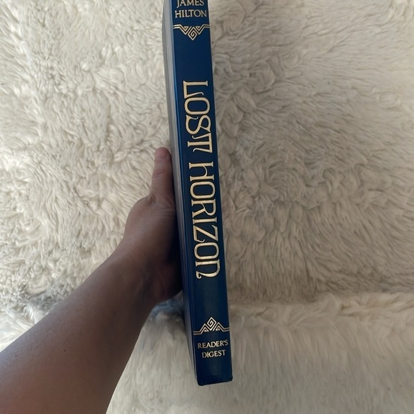 The lost city a classic book meant to look old but is a new book a great story - Picture 4 of 4